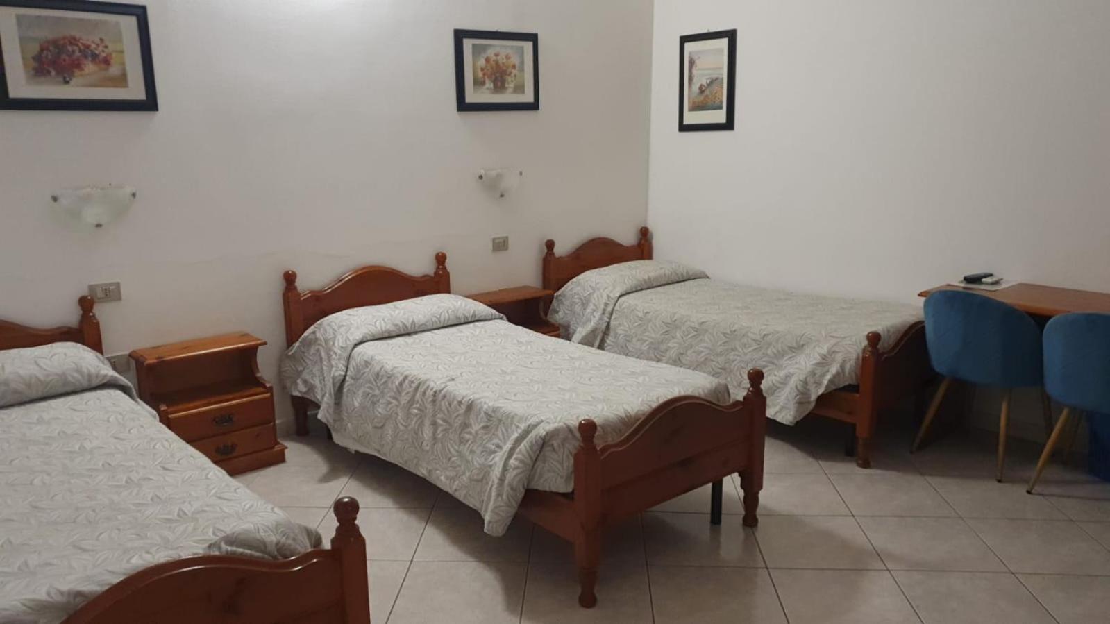 Hotel 4 Mori Cagliari Kültér fotó