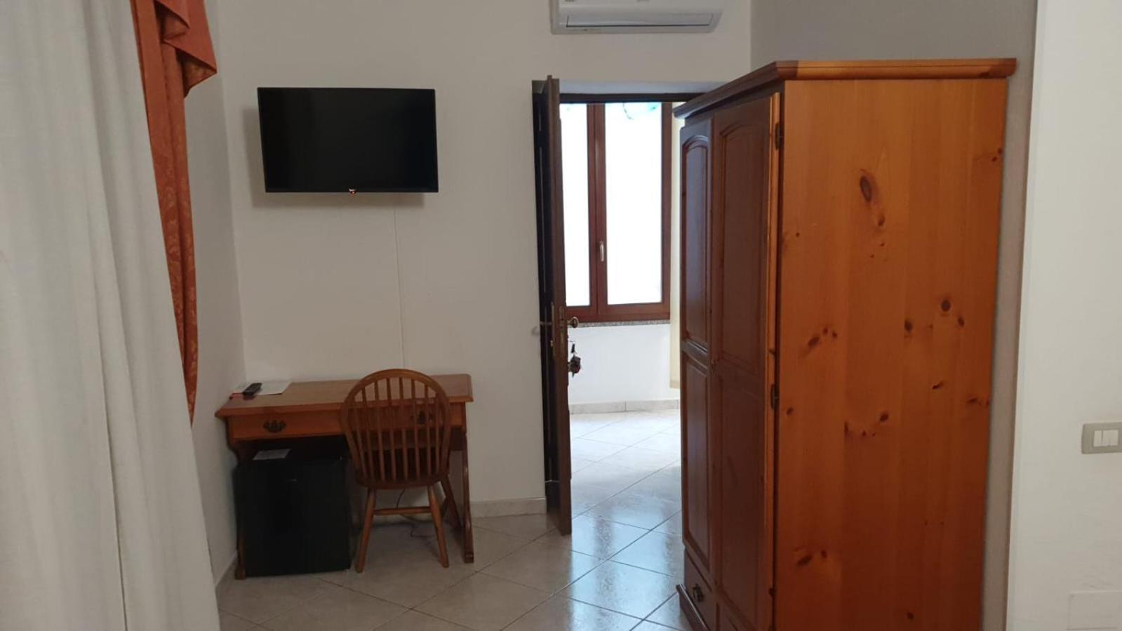 Hotel 4 Mori Cagliari Kültér fotó